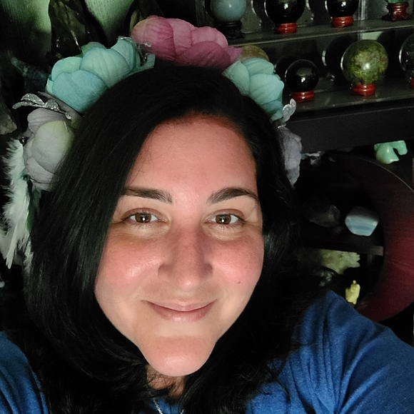 Make me an offer! Let's get this stuff moved! Sara! - Picture 2 of 4